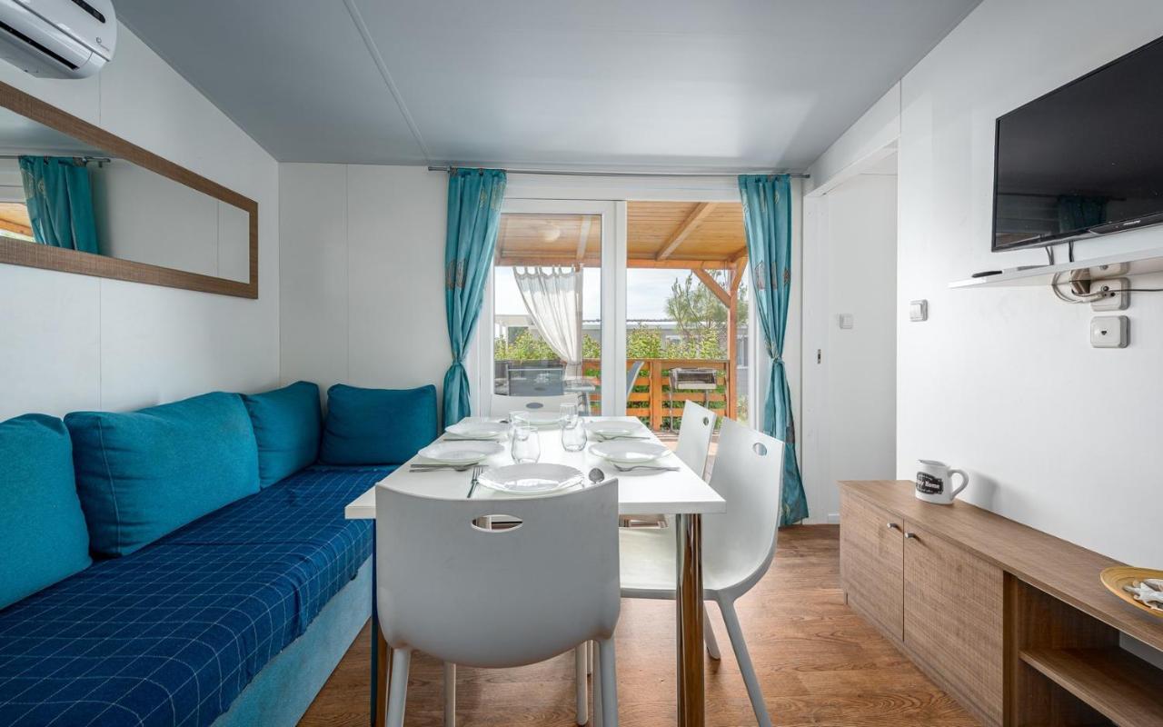 Panorama Mobile Homes In Camping Park Umag Kamer foto