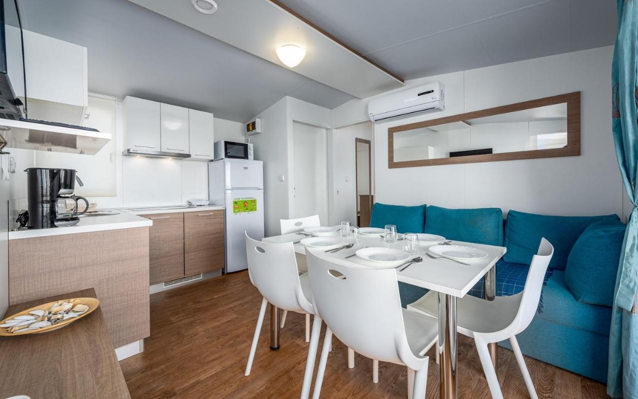 Panorama Mobile Homes In Camping Park Umag Kamer foto