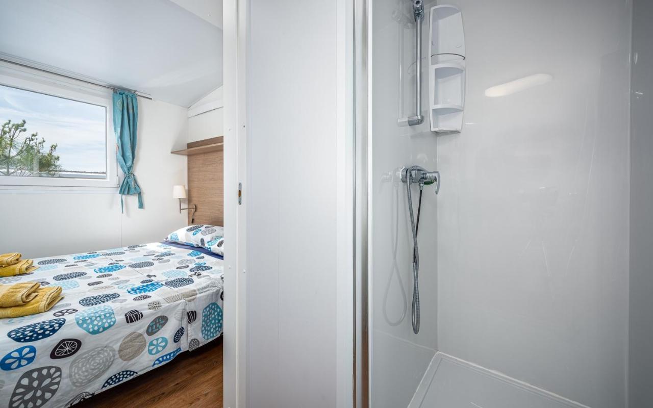 Panorama Mobile Homes In Camping Park Umag Kamer foto
