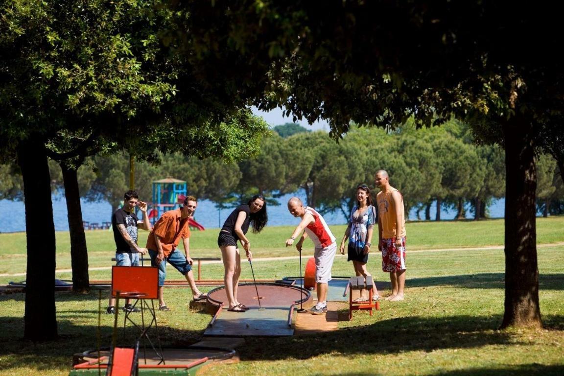 Panorama Mobile Homes In Camping Park Umag Buitenkant foto
