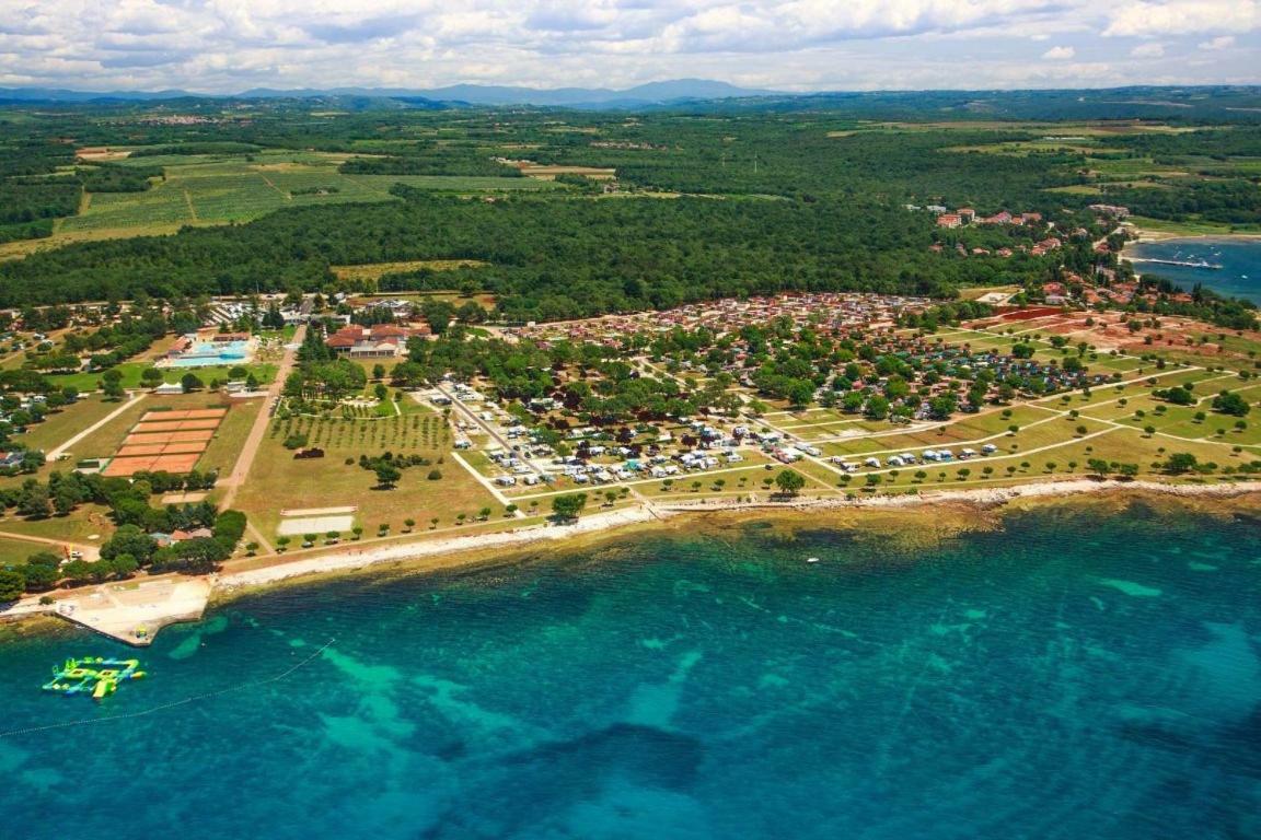 Panorama Mobile Homes In Camping Park Umag Buitenkant foto