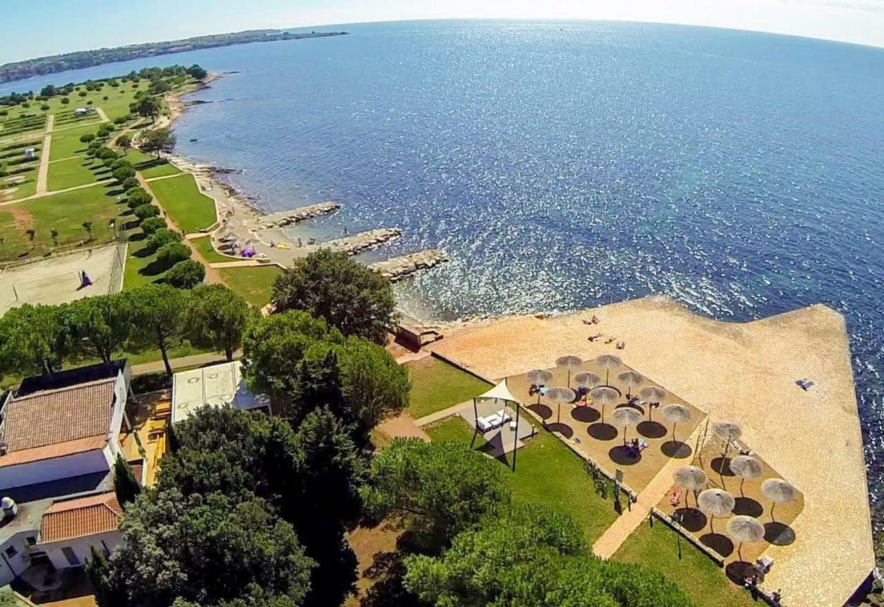 Panorama Mobile Homes In Camping Park Umag Buitenkant foto